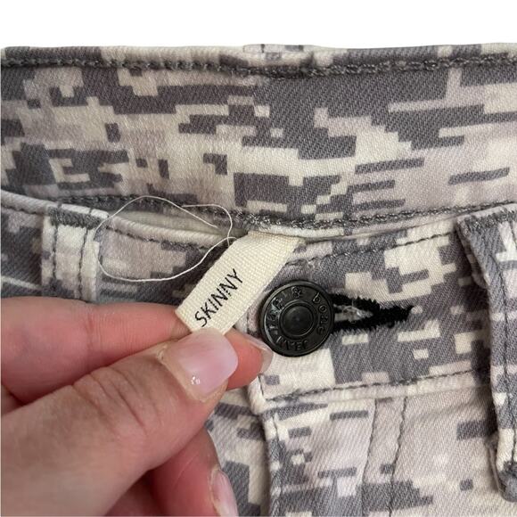 Rag & Bone Gray Digital Camo Skinny Jeans - Picture 4 of 9